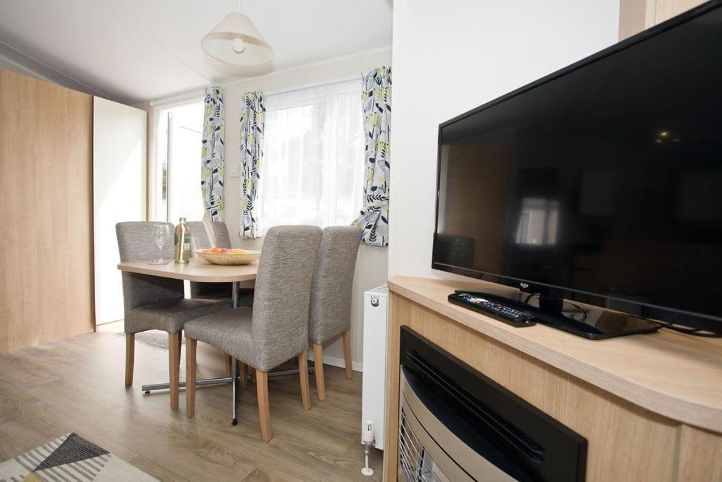 Luxury Holiday Retreat Set Within Oakdene Forest - Park Activities Pass Included Free! Saint Leonards Eksteriør billede